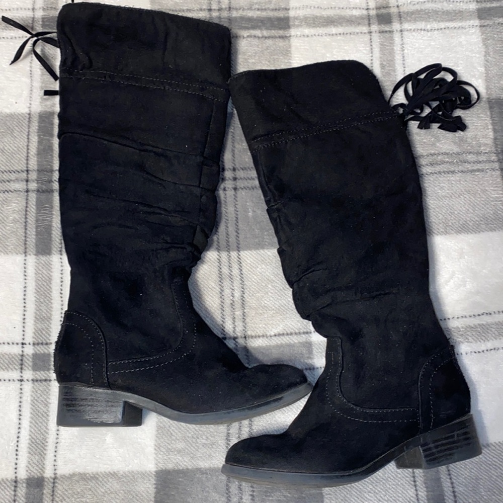 Girls tall black boots in great shape!